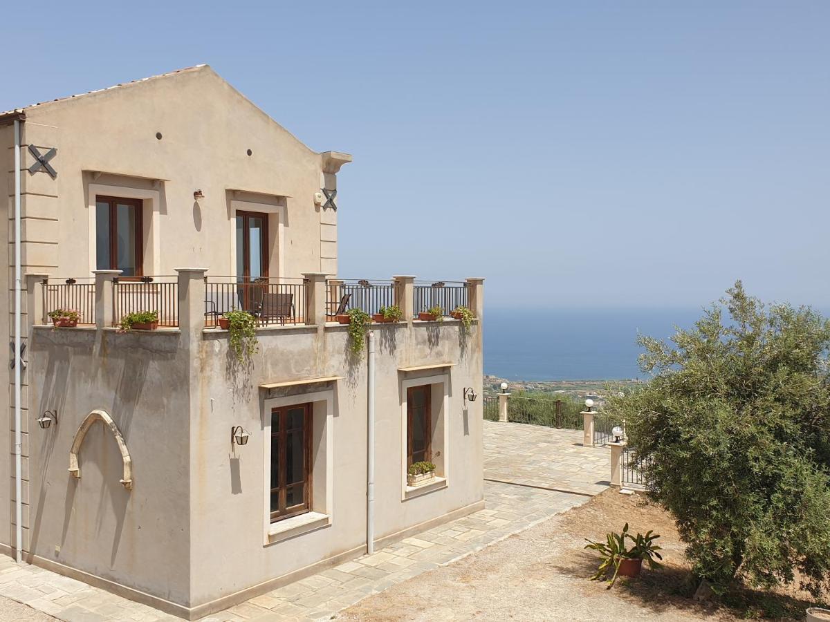 Villa Bona แตร์มินิ อิเมเรเซ ภายนอก รูปภาพ