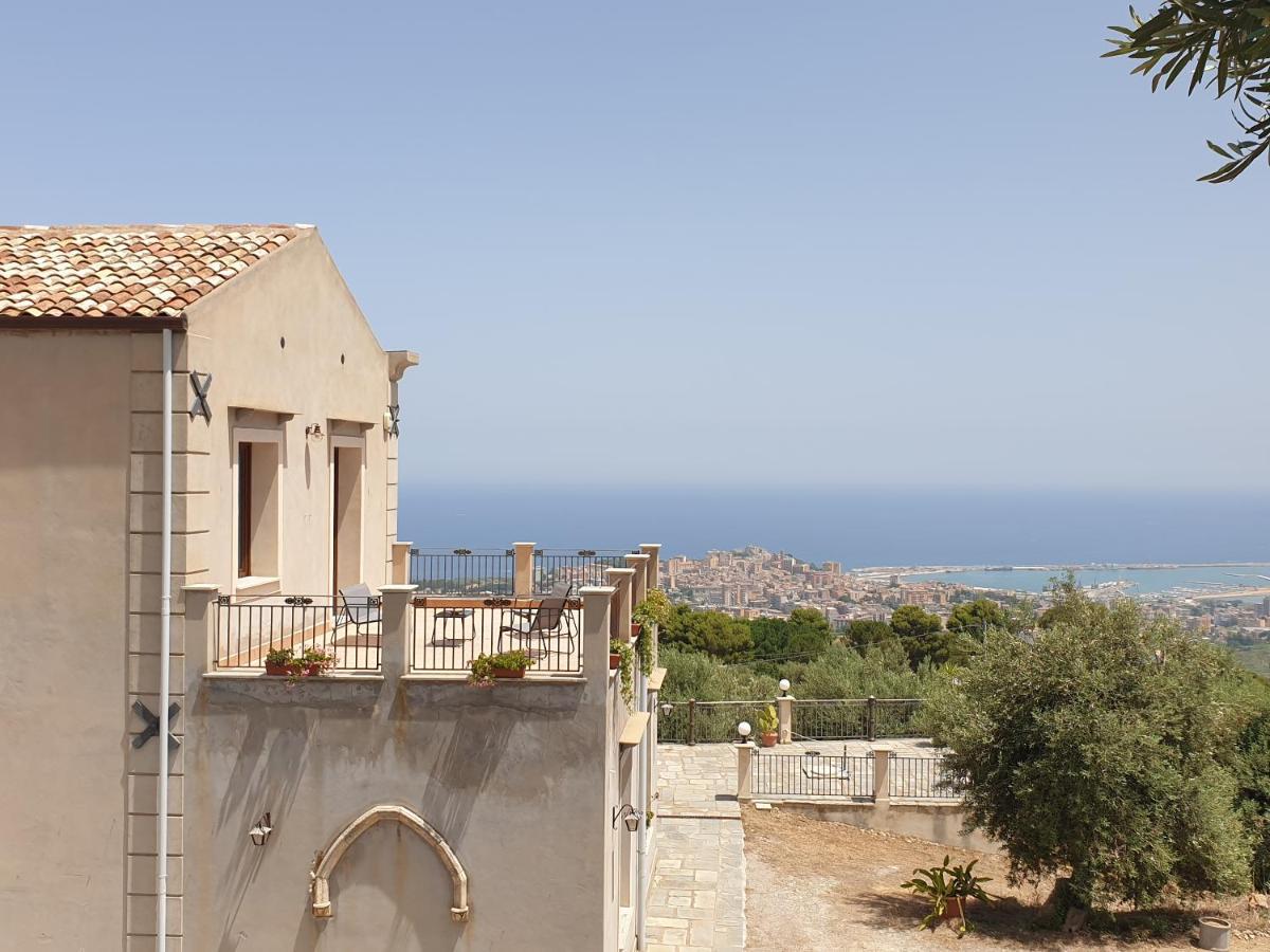 Villa Bona แตร์มินิ อิเมเรเซ ภายนอก รูปภาพ