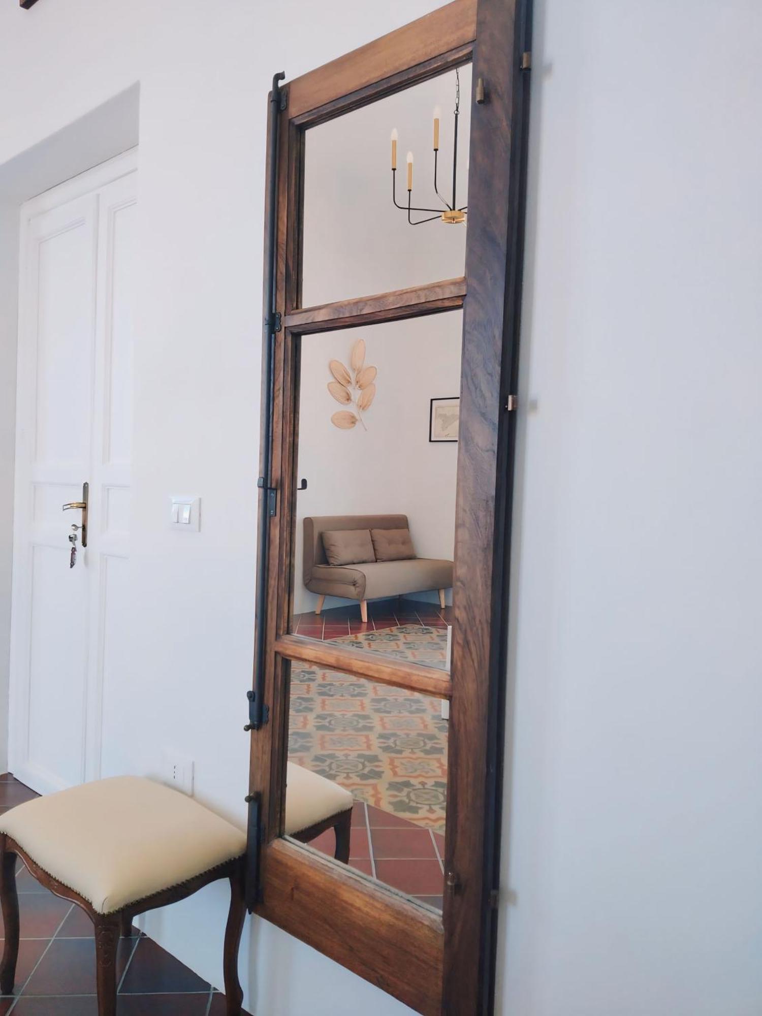 Villa Bona แตร์มินิ อิเมเรเซ ภายนอก รูปภาพ